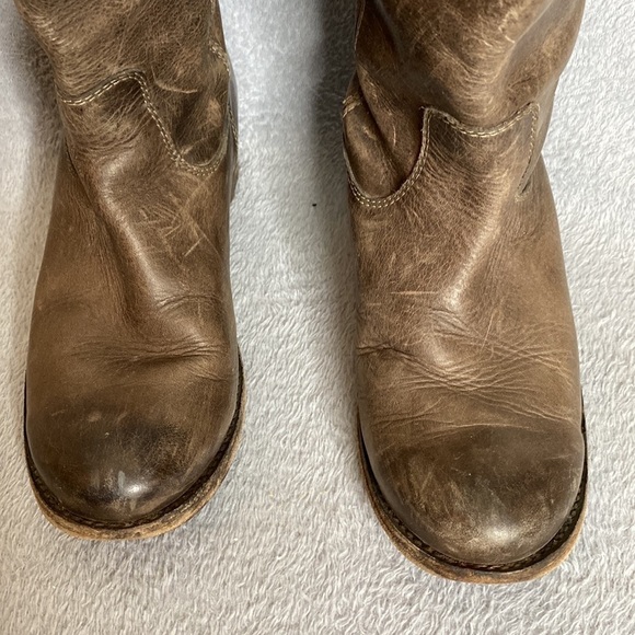 Frye Pull On Brown Boot Size 5 1/2 - Picture 3 of 11